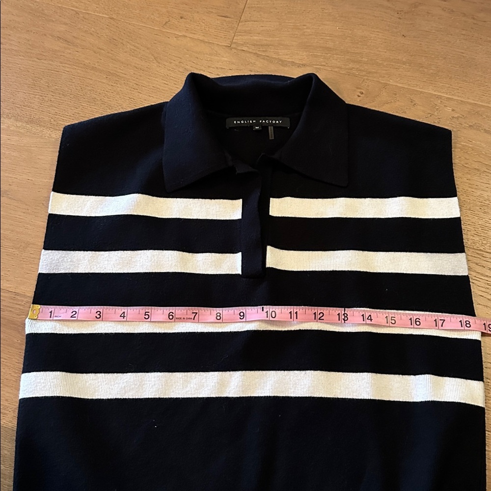 English factory women’s black and white stripe sleeveless sweater size medium - Picture 9 of 9